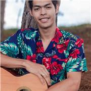 Productor musical, compositor y guitarrista de varias agrupaciones de géneros como el Rap, Rock, Pop, música Andina y Funk